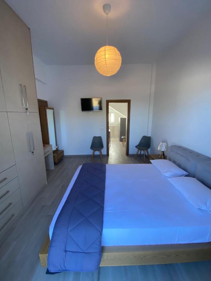 Ninemia Apartment Artemonas Екстериор снимка